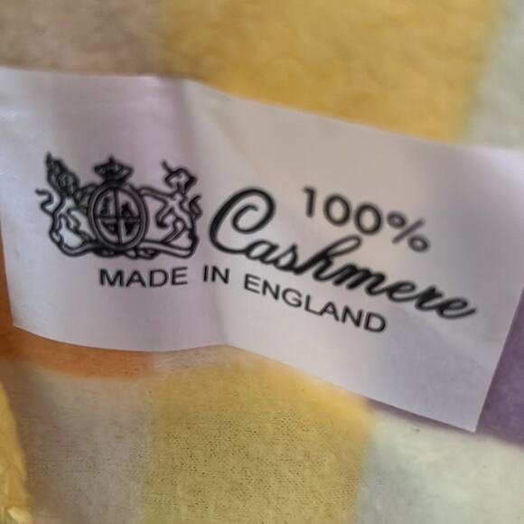 CASHMERE SCARF MADE IN‎ ENGLAND - Picture 3 of 5